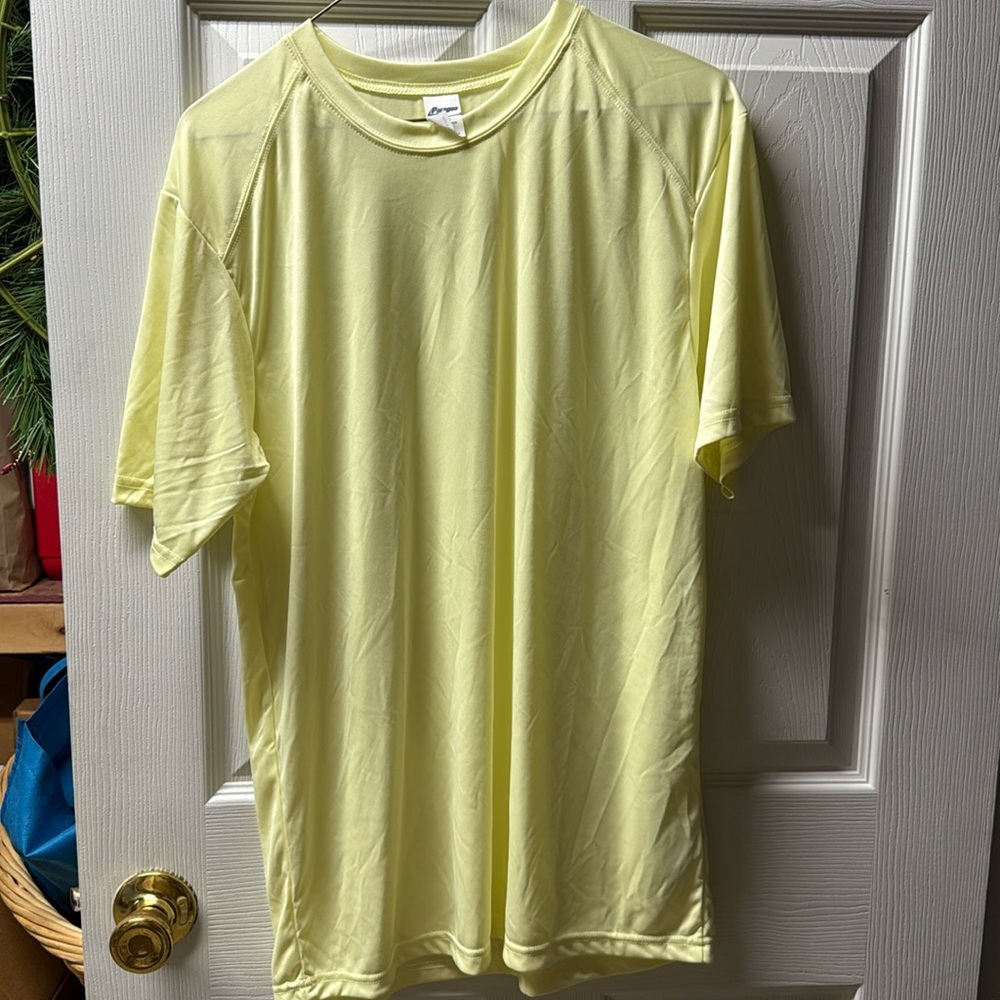 NEW Yellow Performance Men's Med Shirt UPF 50+ Unisex swim